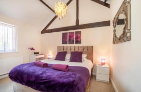 Отель 1 Ascot Mews - City of York Holiday Home  Йорк
